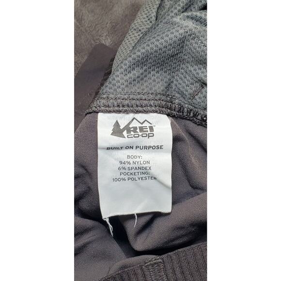 REI Co-op Boys Sz L 14-16 Athletic Active Shorts 3 Pockets Gray Activewear C30 - Picture 6 of 10